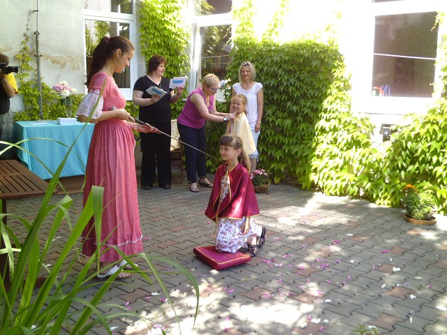 10.6.2014 - Pasování na čtenáře - 1. třída