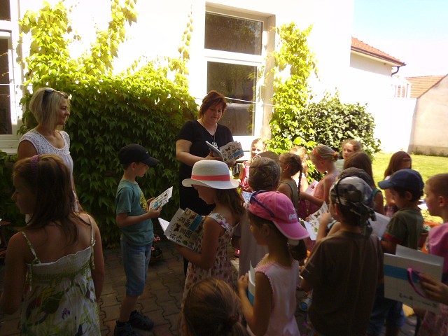 10.6.2014 - Pasování na čtenáře - 1. třída