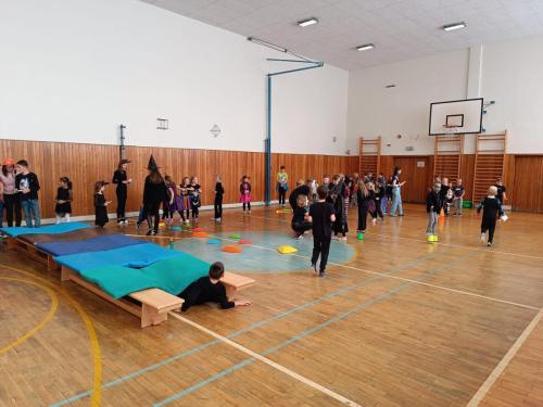 32 strasidelne dopoledne prvnacci