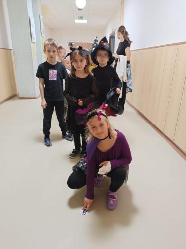 40 strasidelne dopoledne prvnacci