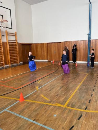 51 strasidelne dopoledne prvnacci