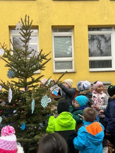 3 zdobeni stromecku SD