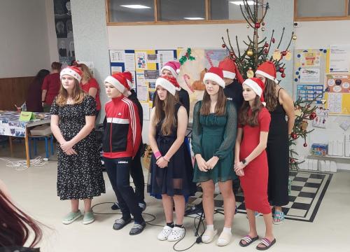 12 vanocni dilnicky pro verejnost