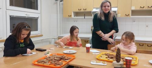 17 vanocni dilnicky pro verejnost