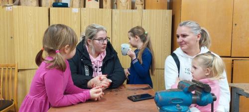 27 vanocni dilnicky pro verejnost