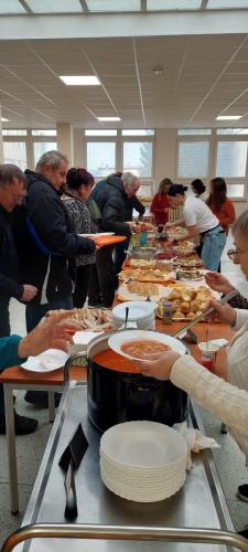 04 jidlo sblizuje 2025