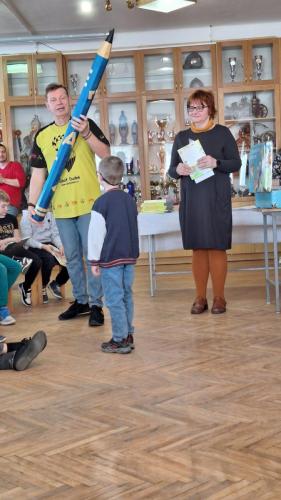 19 pasovani na ctenare