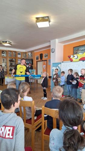 23 pasovani na ctenare