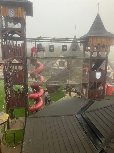 d049 - Adaptační pobyt 2.A 2.B 3.B - Březová