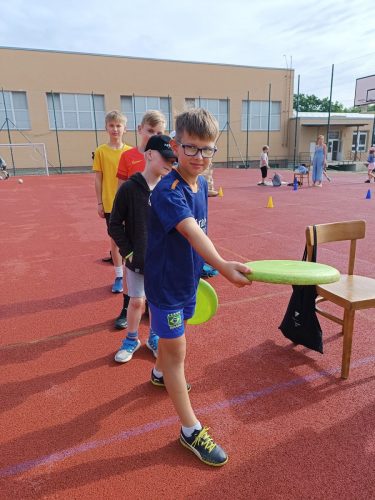 060 den deti 1 stupen