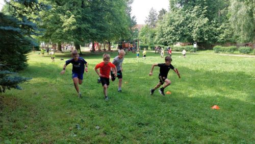 104 den deti 1 stupen