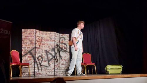 02 divadlo trapas nepreziju