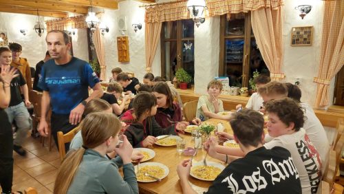 1den 044 hory 8rocnik 2026