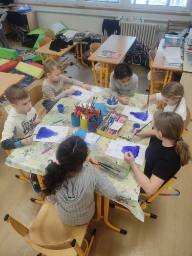 08 cestovatele zima SD