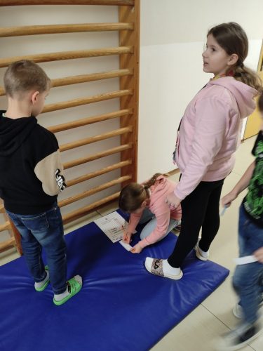 17 cestovatele zima SD