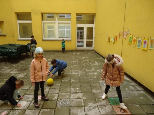 02 brezen skritci sd