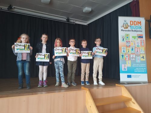 01 upovidany budik 2026