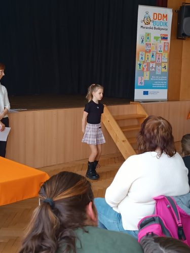 04 upovidany budik 2026