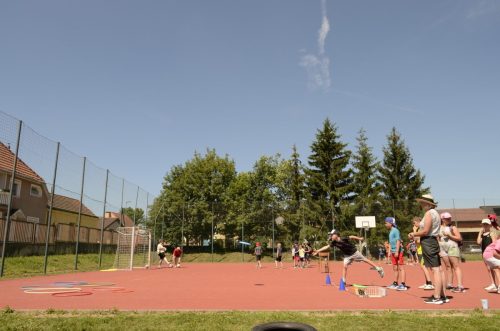 093 den deti 2026