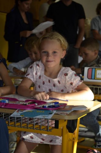85 prvni skolni den